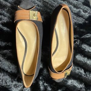 Peekaboo toe Black and Tan with gold buckle size 9.